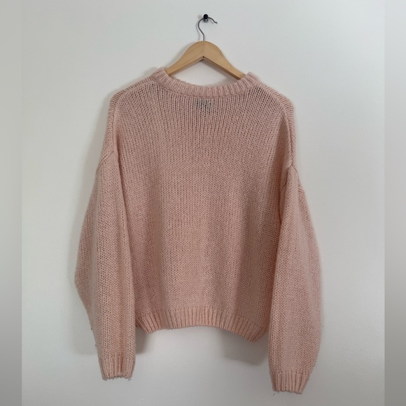 H&M Divided Soft Pink Sweater - Picture 2 of 3